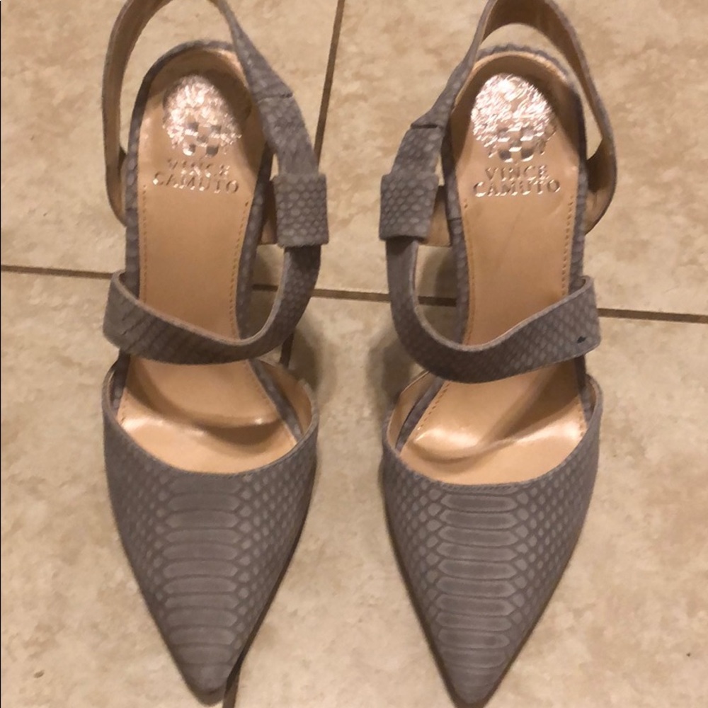 Vince Camuto pointed heels